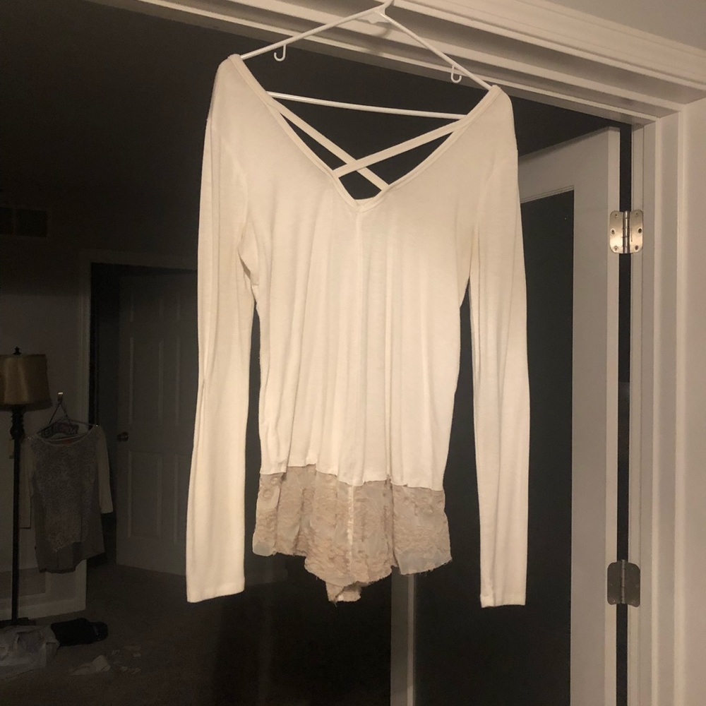 Long sleeve daytrip shirt.